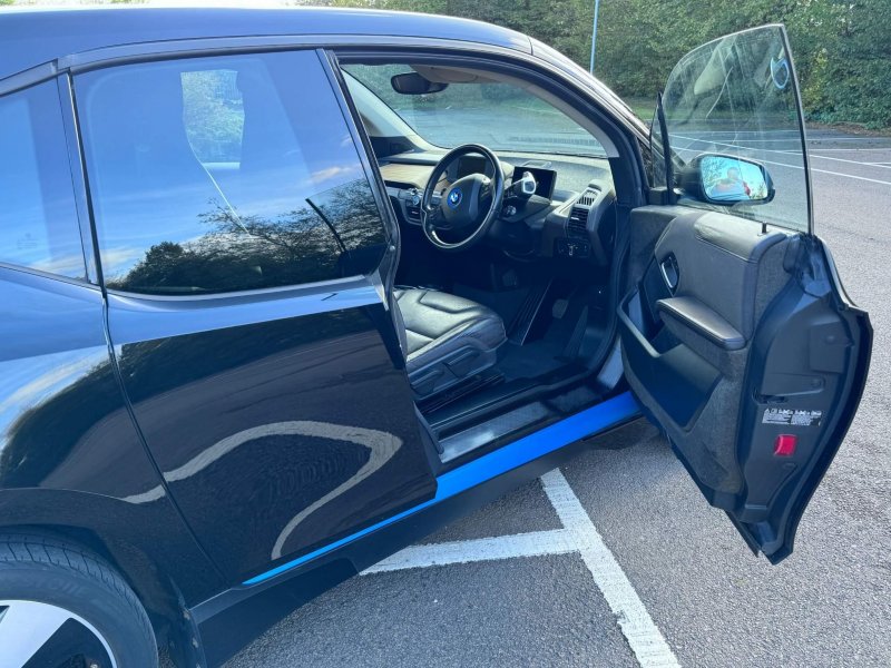 BMW I3