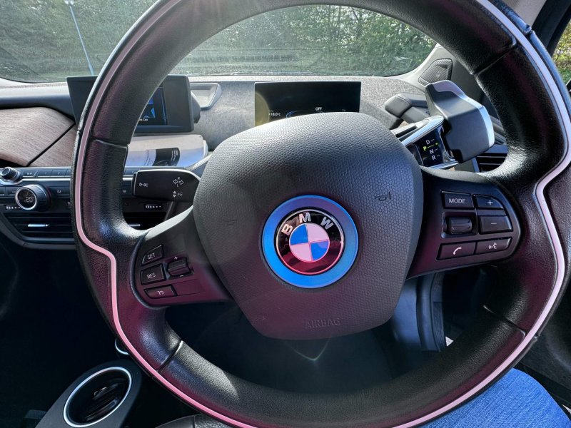 BMW I3